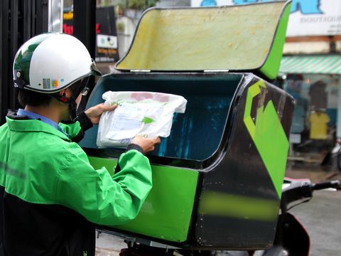 Thị trường giao hàng nhanh: Cuộc đua công nghệ