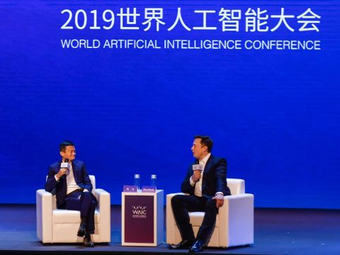 Jack Ma và Elon Musk khẩu chiến về trí tuệ nhân tạo, khai phá sao Hỏa