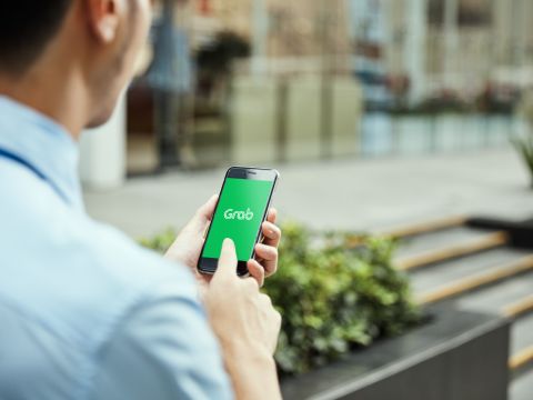 Hơn 70% thị phần trong tay Grab, cơ hội nào cho Go-Viet và Be?