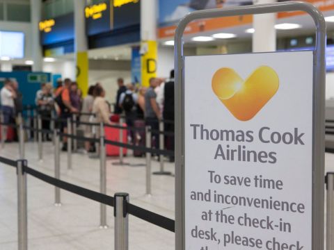 Vì sao Thomas Cook sụp đổ?