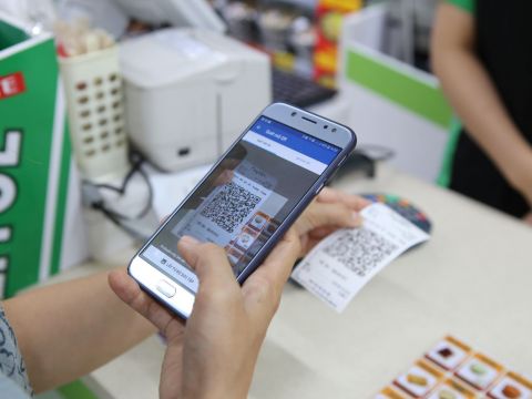 Thanh toán không tiền mặt trong lĩnh vực y tế - Vẫn khó!