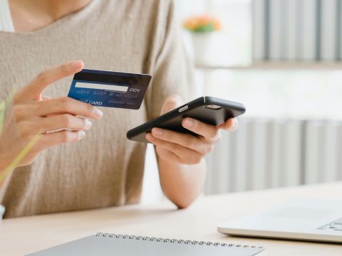 Bảo vệ người tiêu dùng trực tuyến: Công cụ đã đủ mạnh?