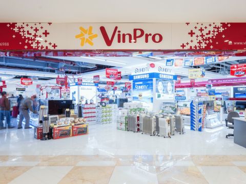 Vingroup tuyên bố rút khỏi mảng bán lẻ
