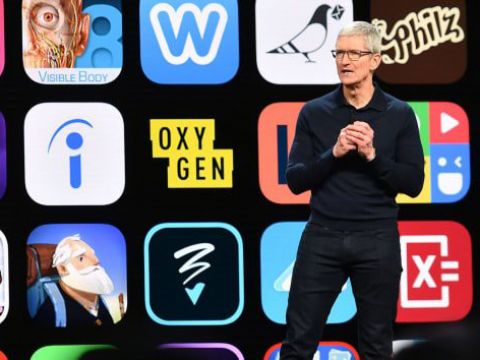 iPhone 10 năm nhìn lại: Điều kỳ diệu của Apple ra đời như thế và thay đổi thế giới ra sao?