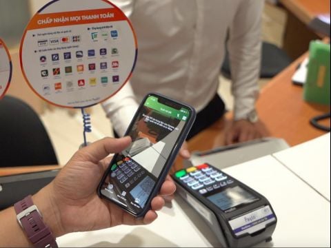 63% người trưởng thành có tài khoản ngân hàng