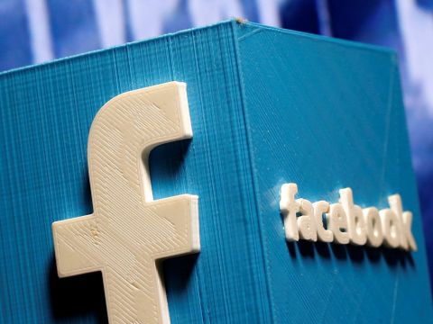 Facebook mua giọng nói của người dùng