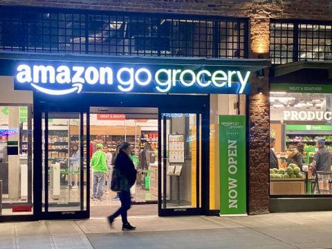 Amazon làm đảo lộn toàn ngành cửa hàng tạp hóa