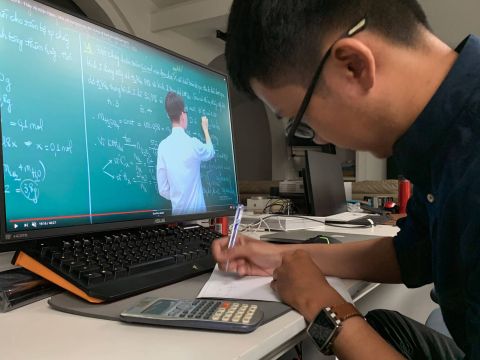 “Mặt trận” E-Learning thời COVID