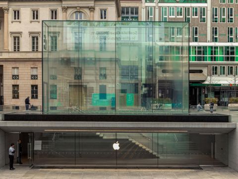 Apple “ăn nên làm ra” khi người tiêu dùng phải ở nhà thời đại dịch COVID-19