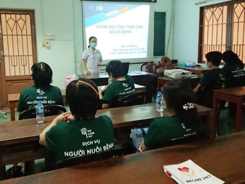 “Ngôi sao med-tech” trong mảng dịch vụ người nuôi bệnh