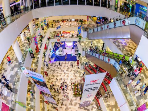 Savills: Mặt bằng bán lẻ đang dần cải thiện