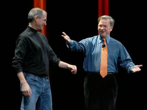 Apple, Google và cú bắt tay chi phối thế giới Internet