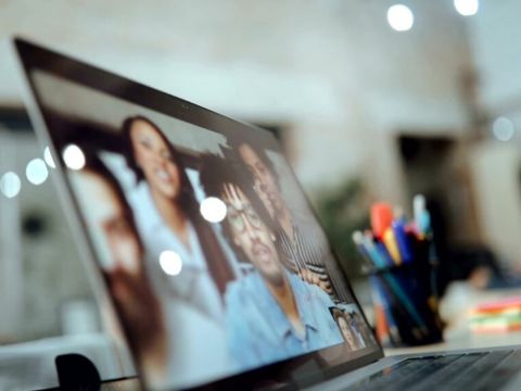 Facebook dự đoán 3 xu hướng nổi bật về mạng xã hội trong năm 2021