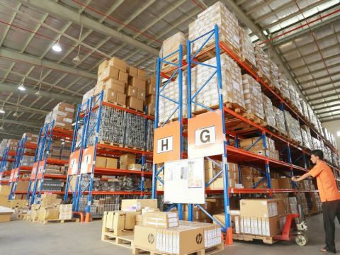 Digiworld được dự báo tiếp tục tăng trưởng mạnh năm 2021 nhờ điện thoại Xiaomi và thiết bị Apple bán chạy
