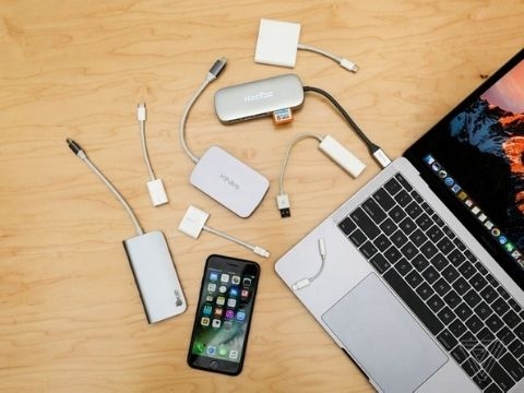 Làm khó người dùng, Apple đã tạo ra thị trường tỉ USD