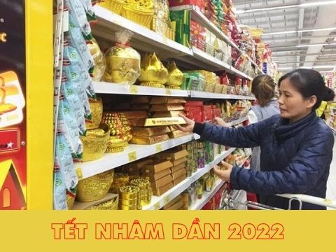 Thị trường bánh kẹo Tết: Giá tăng, tiêu thụ chậm, hàng nội lên ngôi