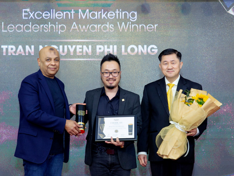 Trần Nguyễn Phi Long - Head of Retail Marketing PNJ được vinh danh hạng mục Excellent Marketing Leadership tại Kotler Awards 2022