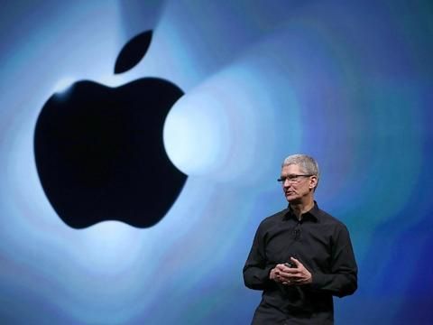 Tại sao Apple vẫn “bình chân như vại” trước cuộc đua AI và ChatGPT?