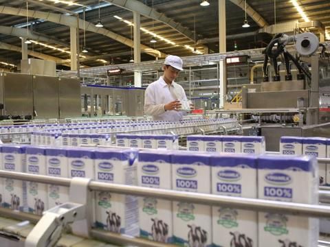 Lợi nhuận về đáy 7 năm, Vinamilk tiếp tục cắt mạnh chi phí quảng cáo, khuyến mại