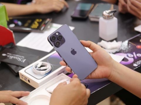 Người Việt chi hơn 1,6 tỷ USD nhập khẩu iPhone