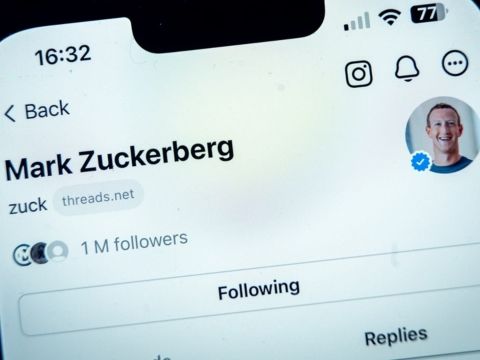 Vận may của Mark Zuckerberg