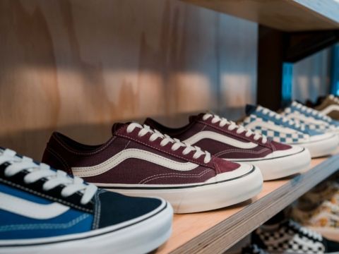 Chuyện gì xảy ra với Vans – Những đôi giày từng “khuynh đảo” thế giới hiện vắng bóng?