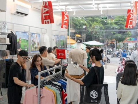 Local brand “kỳ cựu” liên tiếp đóng cửa, thời trang TMĐT lại lên ngôi