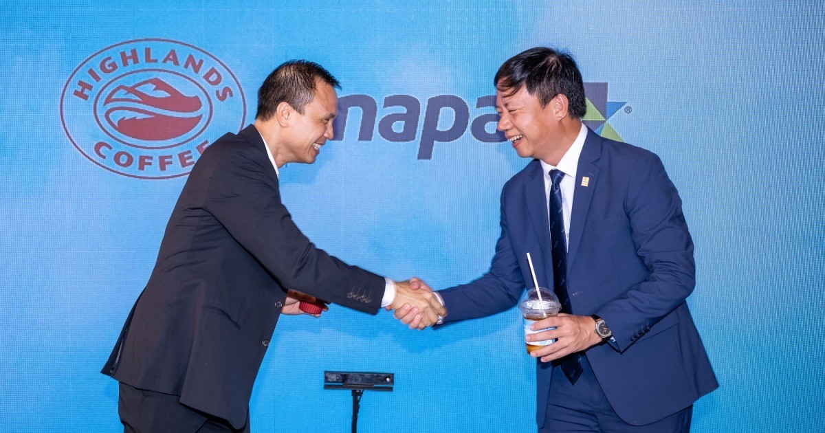 Highlands Coffee bắt tay NAPAS: Hiện đại hoá và nâng cao trải nghiệm cà phê Việt