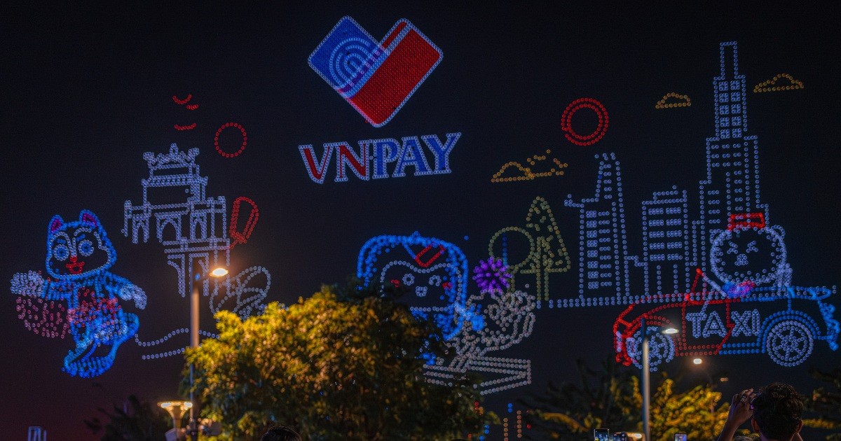 VNPAY lên tiếng sau màn tổng duyệt drone show “dày đặc” quảng cáo
