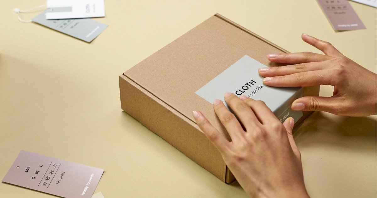 Fashion Branding: Một bộ packaging đầy đủ gồm có những gì?