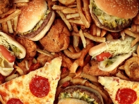 Ngành hàng Fastfood Q4/2015: Các thương hiệu đã làm gì và được nói gì trên social media?