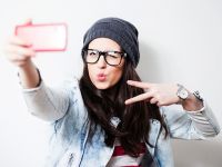 Thói quen selfie của nữ giới Việt Nam