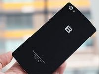 Phân tích B-phone 2017 theo mô hình 7P Marketing