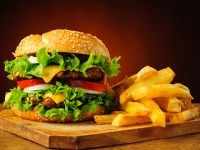 Các chuỗi thức ăn nhanh nước ngoài có thực sự hấp dẫn ở Việt Nam?