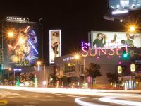 Câu chuyện thú vị đằng sau đại lộ quảng cáo ngoài trời Sunset Strip Hollywood