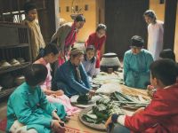 Truyền thông Tết 2021: Sống chung với COVID-19