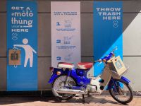 UNICEF Việt Nam cùng Happiness Saigon biến xe máy thành “thùng rác” công cộng
