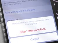 Không còn cookie, công nghệ nào sẽ hậu thuẫn cho nhà quảng cáo: Privacy Sandbox, Universal IDs hay data clean rooms...?