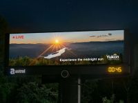 OOH: Chiêm ngưỡng kỳ quan mặt trời lúc nửa đêm tại Yukon, Canada