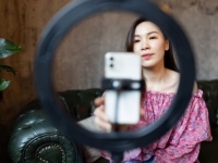 Nhà khởi nghiệp có thể học được gì từ việc Influencer ra mắt thương hiệu riêng?