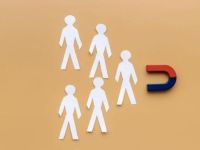 Sự trở lại của quản lý User Acquisition
