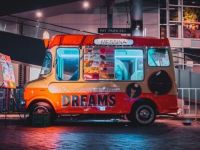 Dreamer & Dream Maker: Kẻ dám nghĩ – Người dám làm