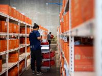 Outright và Consignment: Nên lựa chọn mô hình nào khi gia nhập thị trường mới?