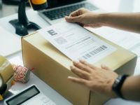 Shipping Label là gì và hoạt động như thế nào trong E-commerce?