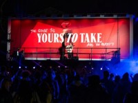 Budweiser thắp sáng ước mơ âm nhạc với “The Billboard is Yours to Take”