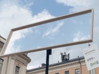 Biến chiếc gương thành Billboard sáng tạo, IKEA “gom nắng” về cho người dân Thụy Điển