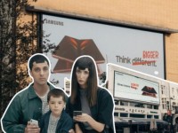 Samsung và niềm đam mê “cà khịa” Apple: Đá xoáy mọi lúc mọi nơi, từ Social tới OOH