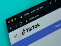 Tốc độ phát triển thần tốc của TikTok và câu hỏi về hành lang quy định