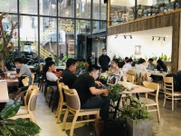 Nhóm khách hàng trẻ – động lực phát triển ngành dịch vụ quán cà phê