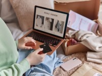Những số liệu đáng chú ý được công bố trong Hội thảo bàn về TMĐT và chuyển đổi số của Bộ TT&TT